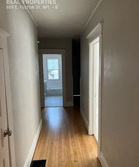 609 E Fulton St #B — Photo 6