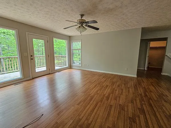 48 Rose Ct — Photo 22
