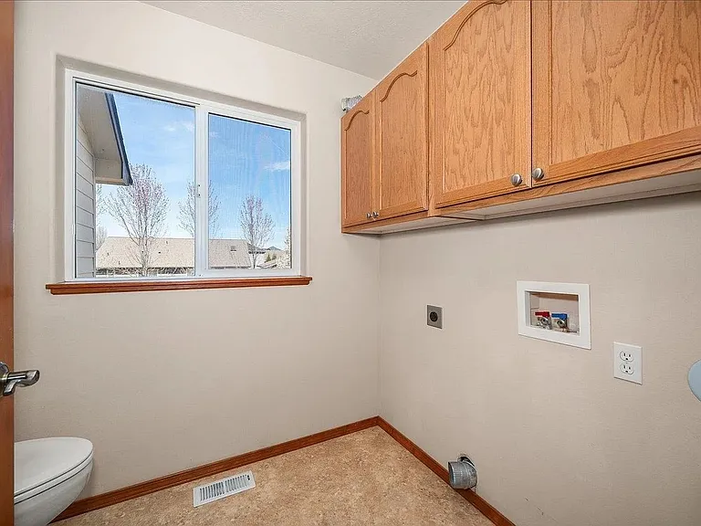 7175 S Cedar Rd — Photo 32