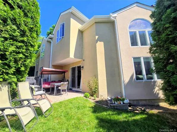 100 Chateau Ln APT 39, Hawthorne, NY 10532
