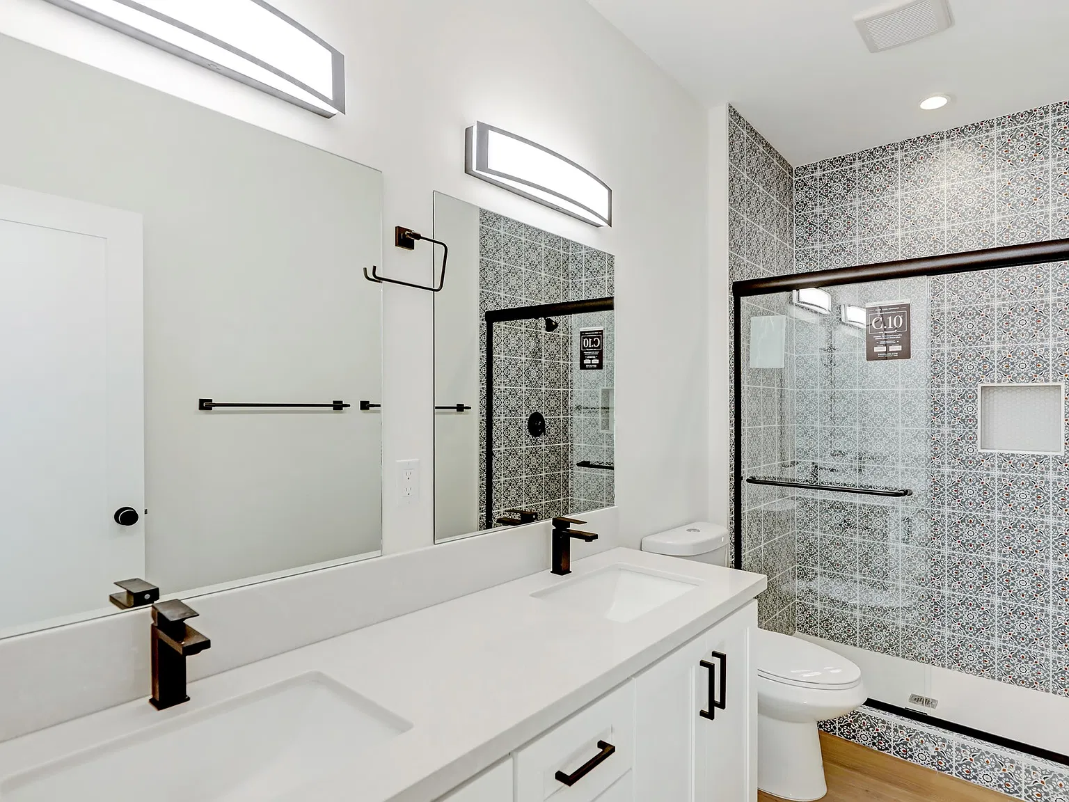 5148 Chateau Dr — Photo 3