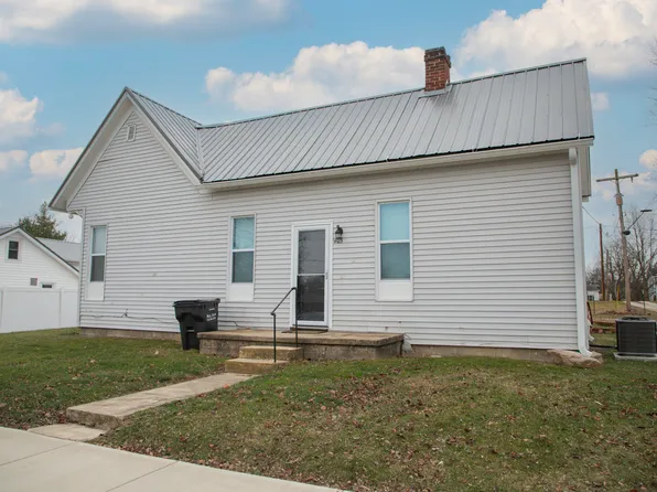403 E Elm St, Ladoga, IN 47954