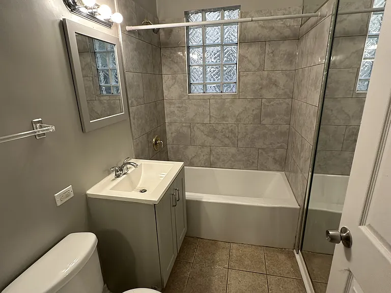4254 S Cottage Grove Ave #1-2 — Photo 5