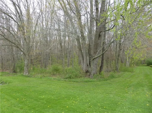 W Park Road & Mourning Dove, Slippery Rock, PA 16057