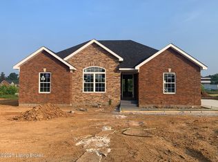 105 Augustine Ln, Coxs Creek, KY 40013