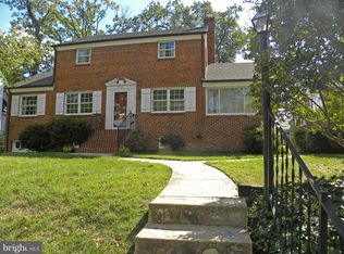 716 N Overlook Dr, Alexandria, VA 22305