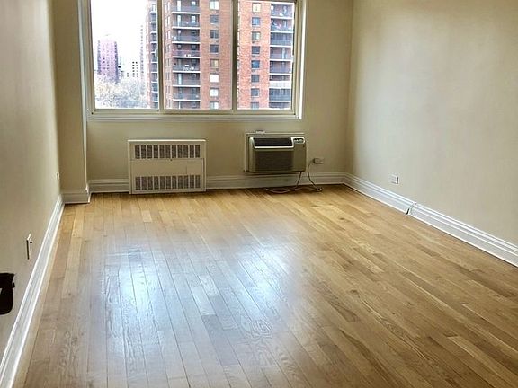 4th image of 120 W 97th St APT 9C