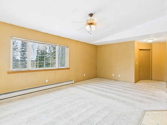 2nd image of 955 Pickering Dr #2