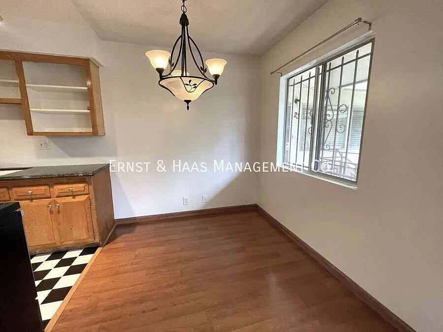 Fully Upgraded 1-Bedroom Condo in Downtown Long Beach! — Photo 4