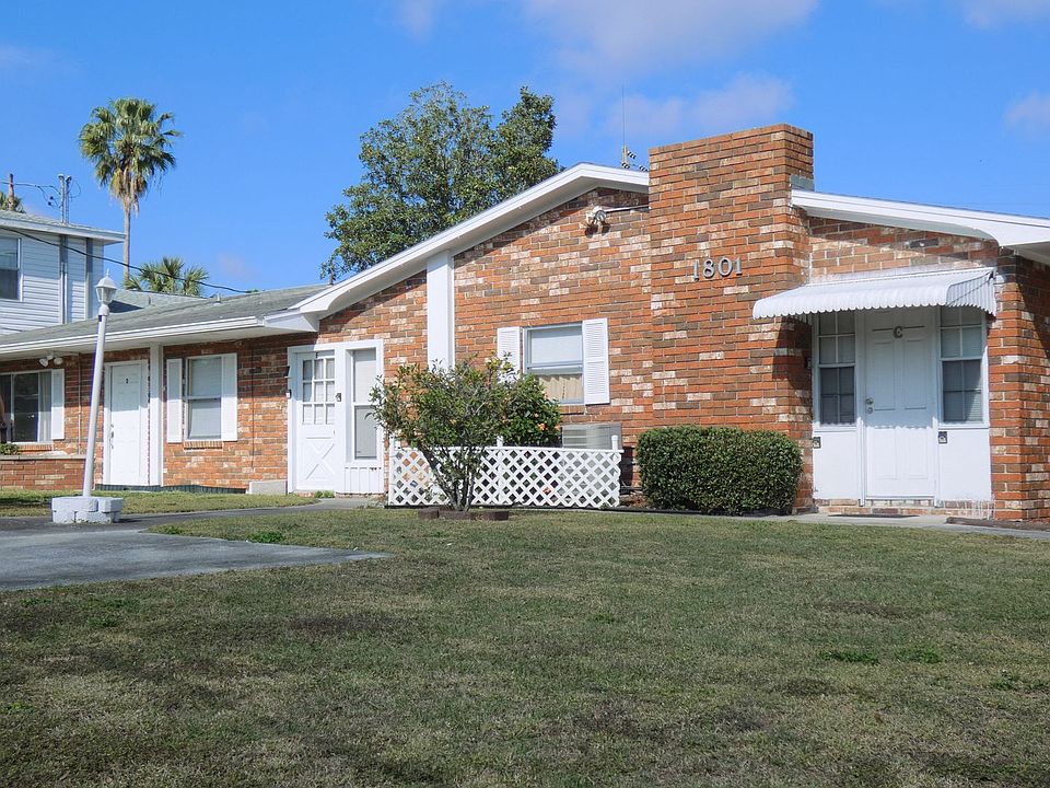 1st image of 1801 3rd Ct SE #E
