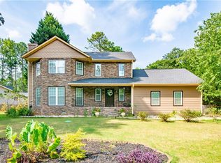 620 Spring Forest Dr, Lawrenceville, GA 30043