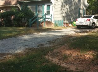 210 Jamestown Dr, Sanford, NC 27330