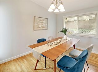 15019 SE 49th St, Bellevue, WA 98006
