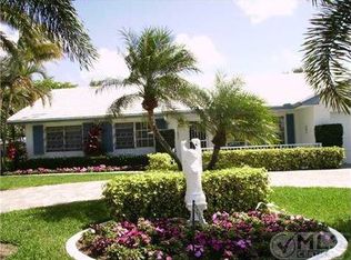 300 Tacoma Ln, Palm Beach Shores, FL 33404