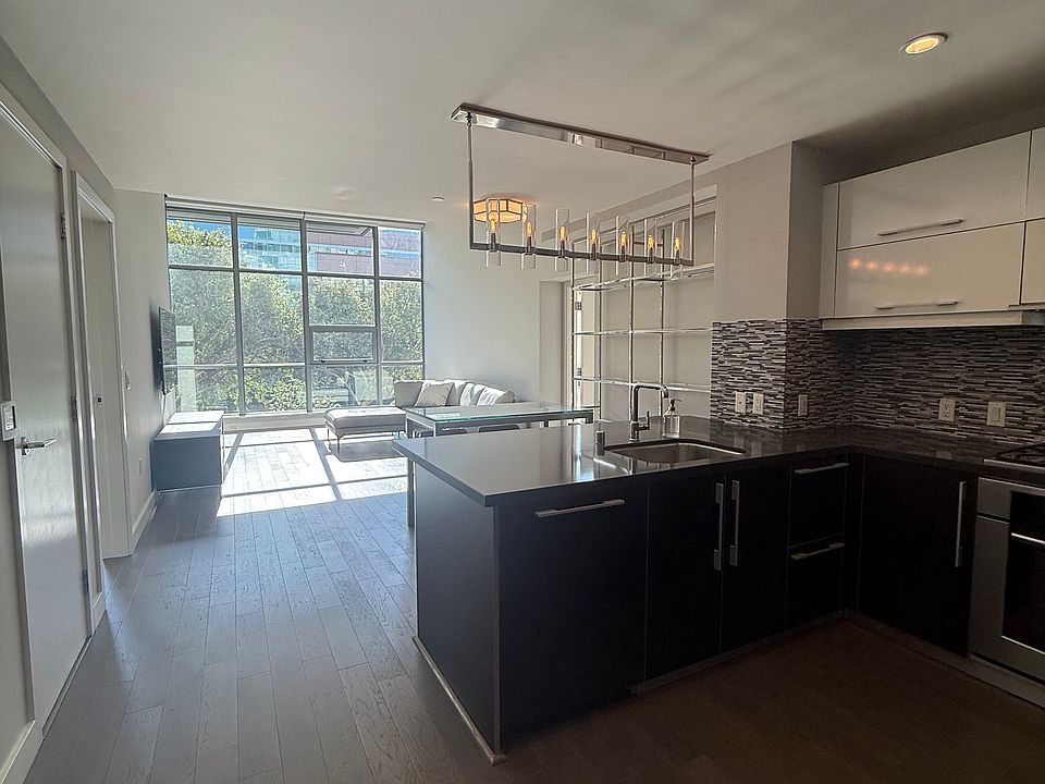 1st image of 480 Mission Bay Blvd N Unit 202