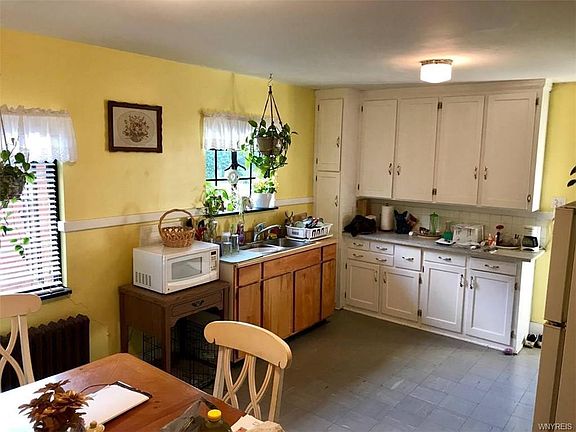 4th image of 1222 Vanderbilt Ave