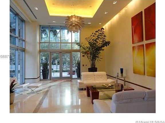 4th image of 1061 Brickell Plz #2011