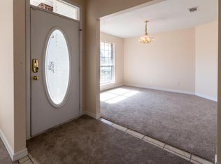 704 Majestic Prince Ct, Crestview, FL 32539