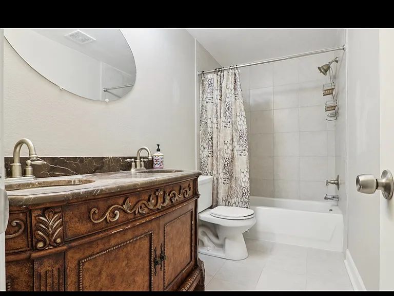 2889 E 110th Dr — Photo 3