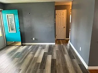 898 Weldon Ave — Photo 4