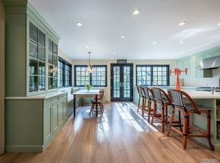 75 Deepdale Dr, Manhasset, NY 11030