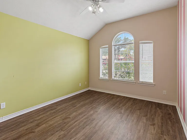2511 Westwood Main Dr — Photo 13