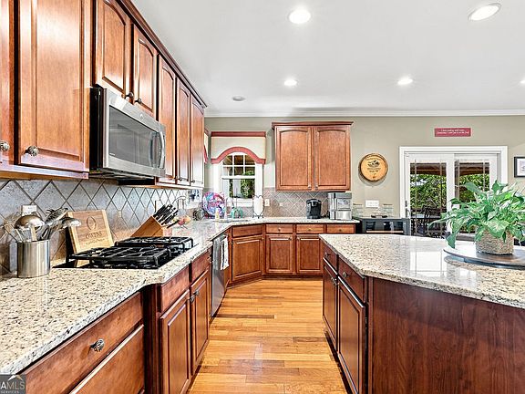 4th image of 4505 Hedgewood Dr