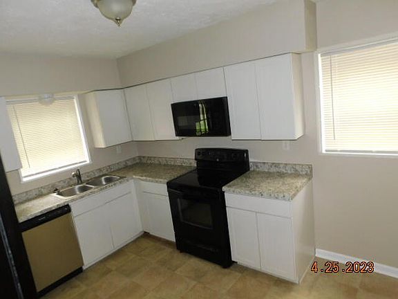 4th image of 306 McAlpin Ave