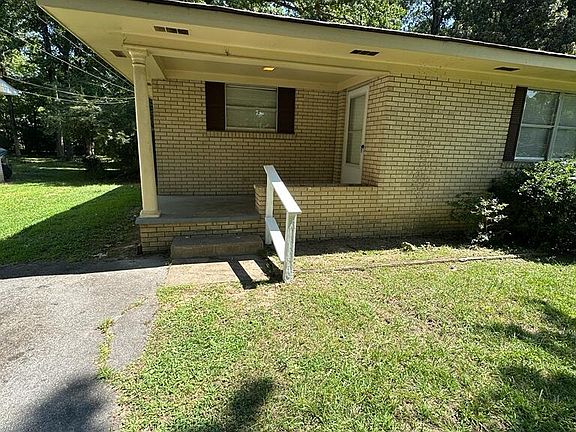 3rd image of 4517 Rogers Rd