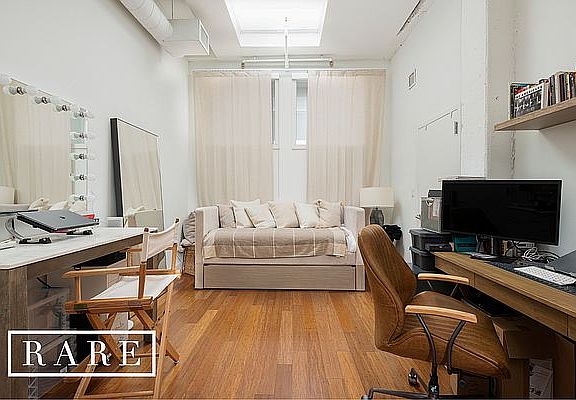 4th image of 220 Water St APT 419