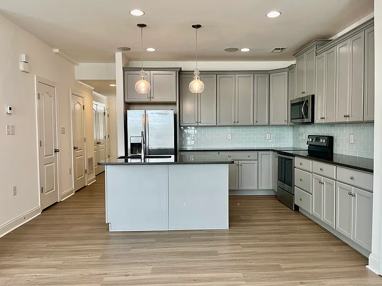100 Oflannery Ct — Photo 3