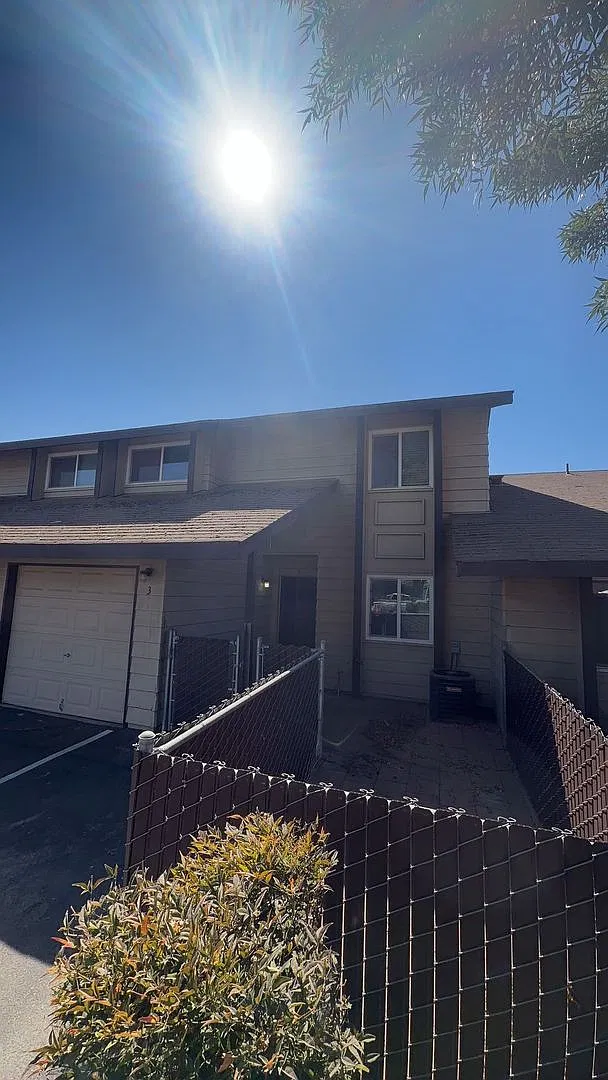 2357 Fir Ave #3, Merced — Photo 2
