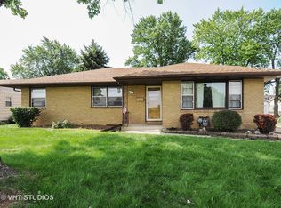733 E Division St, Lockport, IL 60441