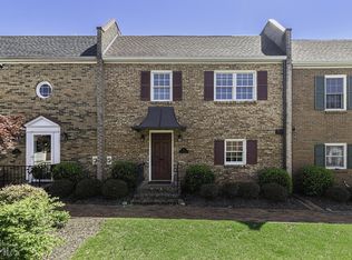 17 Sycamore Sq, Decatur, GA 30030