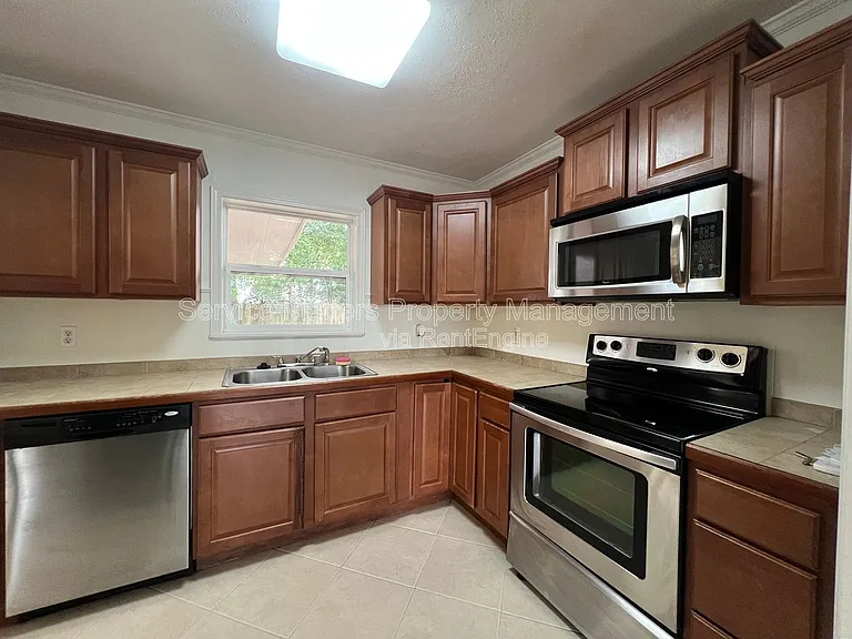 3543 Bayou Blvd — Photo 13