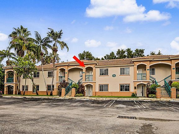 4th image of 1241 SE 29th St #20327