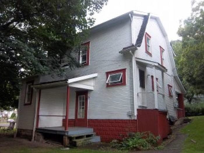 2nd image of 3436 Elm St