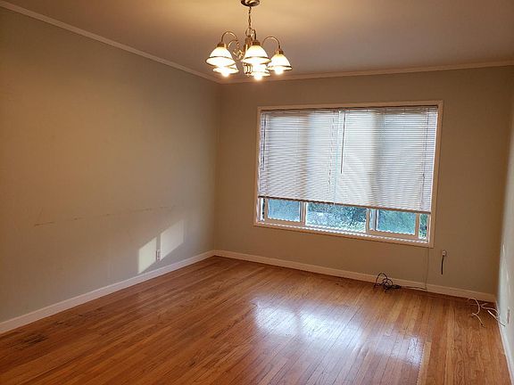 3rd image of 229 Duncan St APT 4