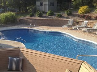 13 Sunrise Cir, Clinton, NJ