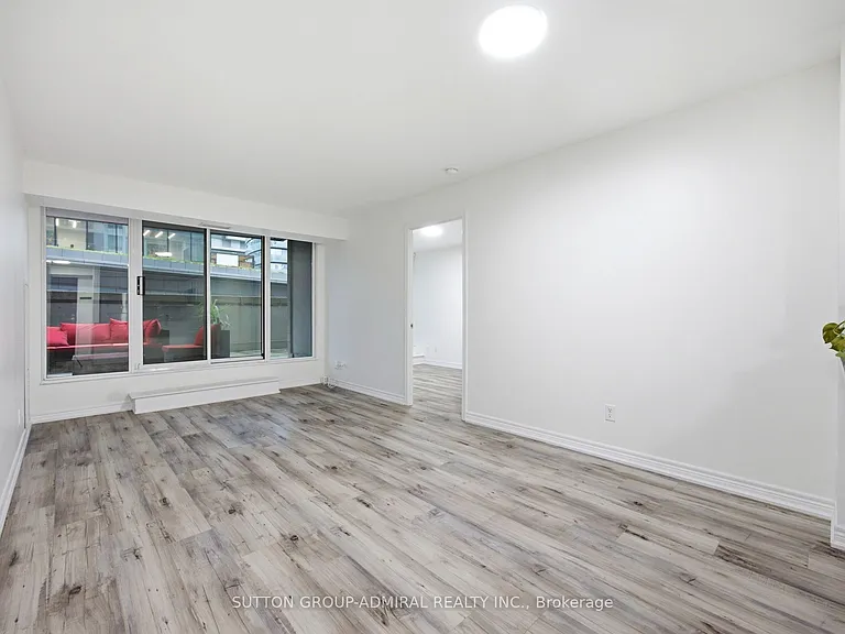 30 Grand Trunk Cres #309 — Photo 6