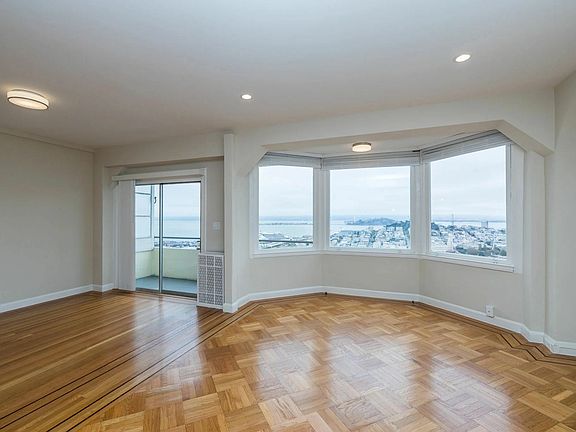 3rd image of 2236 Hyde St #10