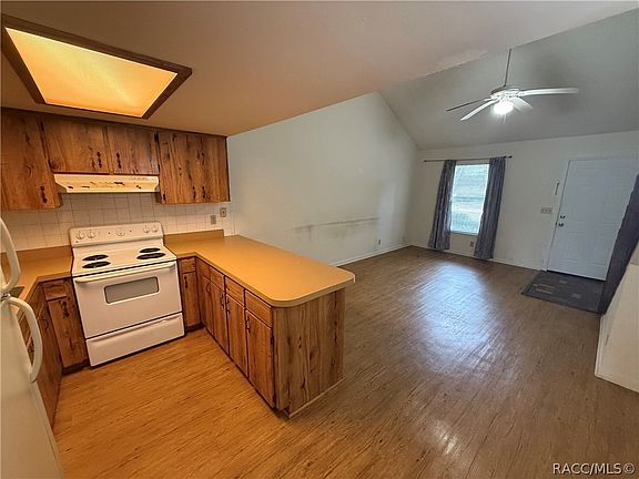 5th image of 2318 Colby St
