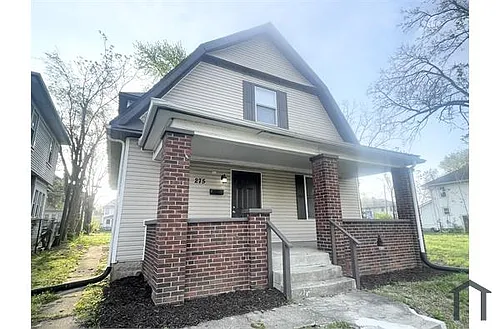 275 N Randolph St Photo 1