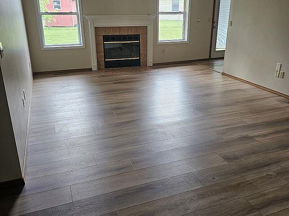 3rd image of 3253 S Christy Place