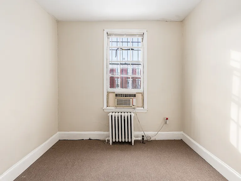 722 E St NE #2 — Photo 7