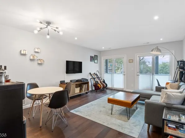 153 Irvington Ave #102, South Orange Village Twp., NJ 07079