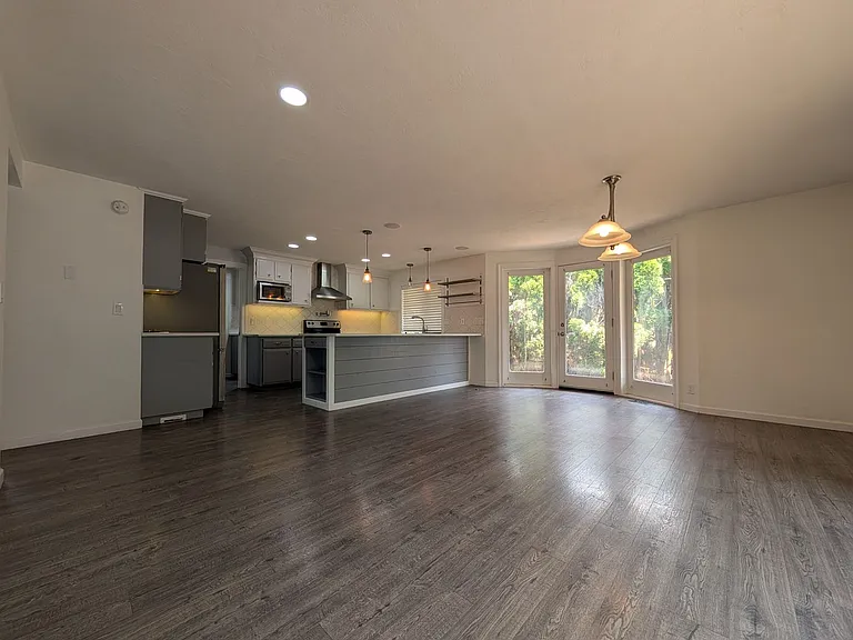 3570 Hickory Ave — Photo 11