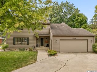 10 Sumac Rd, Mason City, IA 50401