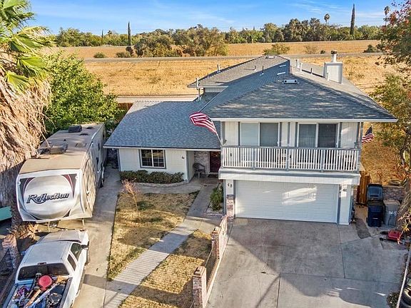 4th image of 48 Scoles Ct