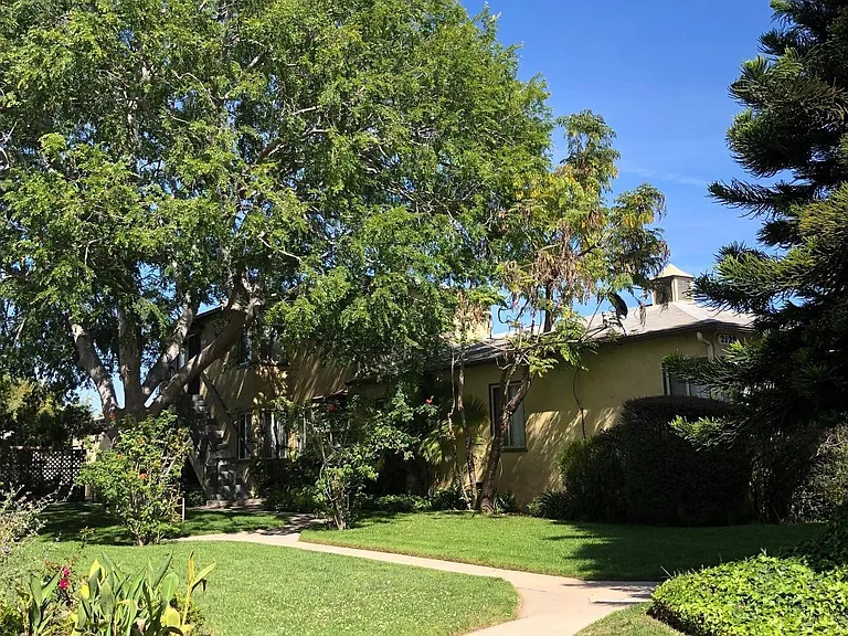 Garden Path to Entry